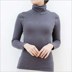 綿100% ハイネック長袖インナー